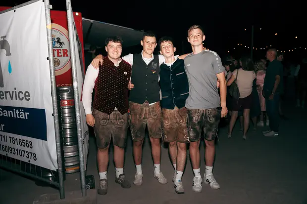 Schmalzlerfest Perlesreut 2026 Umzug, Bieranstich, Perlesreuter BleMUSI Foto 2601850