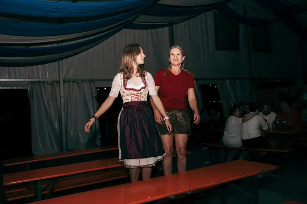 Schmalzlerfest Perlesreut 2026 Umzug, Bieranstich, Perlesreuter BleMUSI Foto 2601852