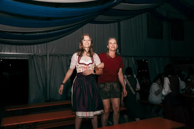 Schmalzlerfest Perlesreut 2026 Umzug, Bieranstich, Perlesreuter BleMUSI Foto 2601853