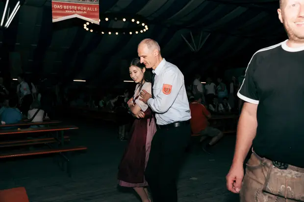 Schmalzlerfest Perlesreut 2026 Umzug, Bieranstich, Perlesreuter BleMUSI Foto 2601854