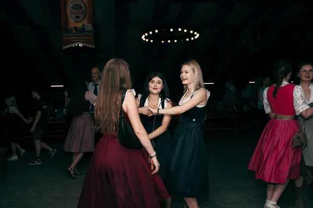 Schmalzlerfest Perlesreut 2026 Umzug, Bieranstich, Perlesreuter BleMUSI Foto 2601855
