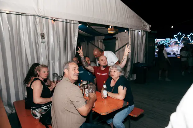 Schmalzlerfest Perlesreut 2026 Umzug, Bieranstich, Perlesreuter BleMUSI Foto 2601883