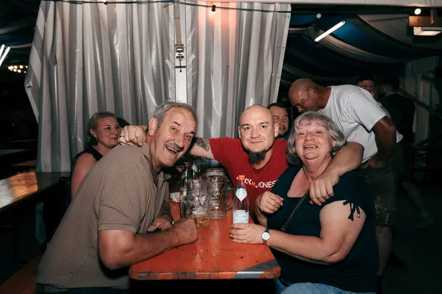 Schmalzlerfest Perlesreut 2026 Umzug, Bieranstich, Perlesreuter BleMUSI Foto 2601884