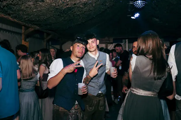 Schmalzlerfest Perlesreut 2026 Umzug, Bieranstich, Perlesreuter BleMUSI Foto 2601891