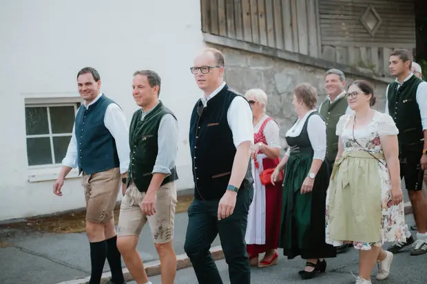 Schmalzlerfest Perlesreut 2026 Umzug, Bieranstich, Perlesreuter BleMUSI Foto 2601917