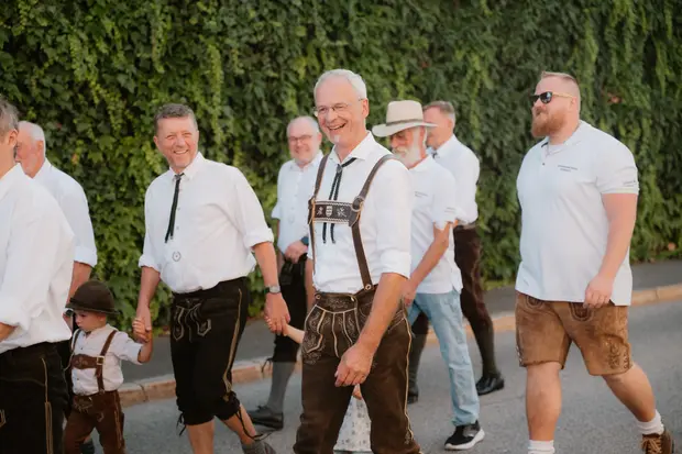 Schmalzlerfest Perlesreut 2026 Umzug, Bieranstich, Perlesreuter BleMUSI Foto 2601942