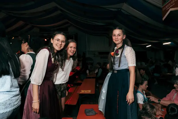 Schmalzlerfest Perlesreut 2026 Umzug, Bieranstich, Perlesreuter BleMUSI Foto 2602215