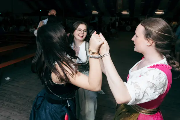 Schmalzlerfest Perlesreut 2026 Umzug, Bieranstich, Perlesreuter BleMUSI Foto 2602227
