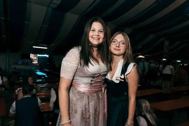 Schmalzlerfest Perlesreut 2026 Umzug, Bieranstich, Perlesreuter BleMUSI Foto 2602250