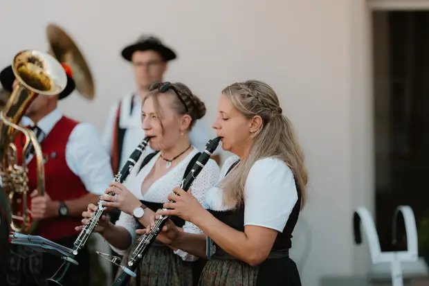 Schmalzlerfest Perlesreut 2026 Umzug, Bieranstich, Perlesreuter BleMUSI Foto 2602281