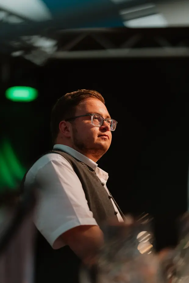 Schmalzlerfest Perlesreut 2026 Umzug, Bieranstich, Perlesreuter BleMUSI Foto 2602365