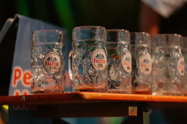 Schmalzlerfest Perlesreut 2026 Umzug, Bieranstich, Perlesreuter BleMUSI Foto 2602369
