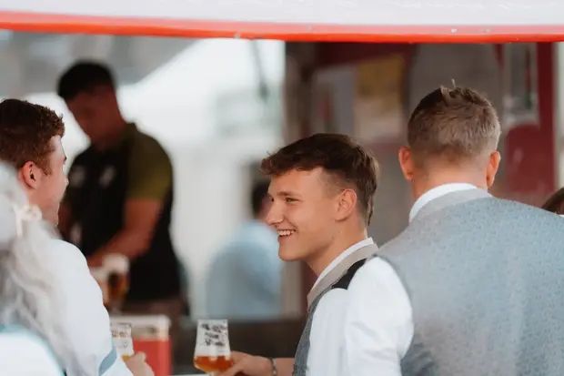 Schmalzlerfest Perlesreut 2026 Umzug, Bieranstich, Perlesreuter BleMUSI Foto 2602421