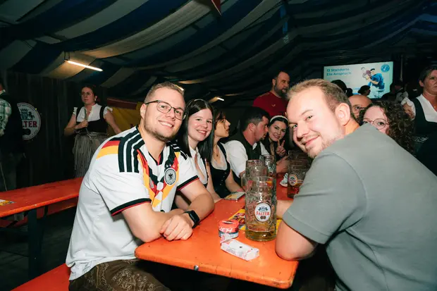Schmalzlerfest Perlesreut 2026 Rotzfrech Foto 2600026