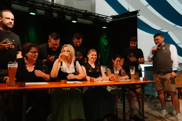 Schmalzlerfest Perlesreut 2026 Ehrung, Schnupferwettbewerb, d Noudnigln, Verlosung, WM-Finale Foto 2603453
