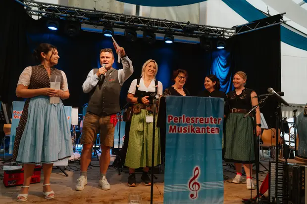 Schmalzlerfest Perlesreut 2026 Ehrung, Schnupferwettbewerb, d Noudnigln, Verlosung, WM-Finale Foto 2603578