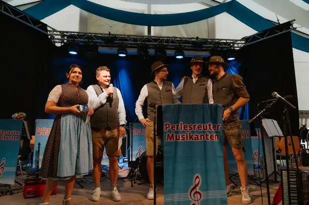 Schmalzlerfest Perlesreut 2026 Ehrung, Schnupferwettbewerb, d Noudnigln, Verlosung, WM-Finale Foto 2603622